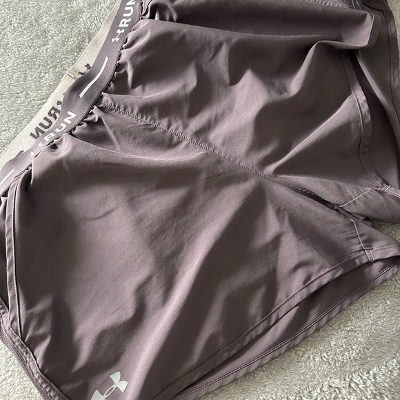Under Armour Women’s RUN Shorts Mauve Purple Size XL - Picture 7 of 10
